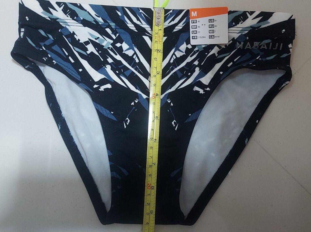 Waterpolo swim trunks BNWT (Category: Other Sports Equipment and Supplies) located in Singapore. Submitted by shineonn (Listing ID 1344803913, Image 5). Description: High quality swim trunks for waterpolo use or for normal swimming. Brand new with tag. Never used and never tried on before. Bought and kept until cannot fit anymore. Size when unstreched, 30cm across (see pic). Can go up till 38cm across when streched..
