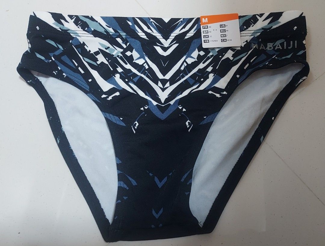 Waterpolo swim trunks BNWT (Category: Other Sports Equipment and Supplies) located in Singapore. Submitted by shineonn (Listing ID 1344803913, Image 1). Description: High quality swim trunks for waterpolo use or for normal swimming. Brand new with tag. Never used and never tried on before. Bought and kept until cannot fit anymore. Size when unstreched, 30cm across (see pic). Can go up till 38cm across when streched..