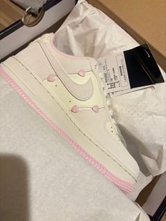 Nike Air Force 1 Valentine Day 2025