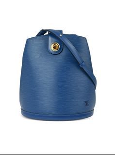 Louis Vuitton vintage epi leather Cluny shoulder bag rare