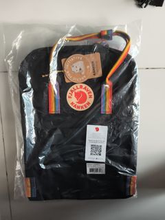 Fjallraven Kanken Rainbow