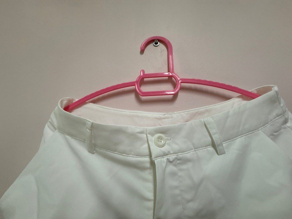 Long White Pants (Category: Other Bottoms) located in Singapore. Submitted by iwbetaitai (Listing ID 1399331316, Image 2). Description: Washed and never wore once ...