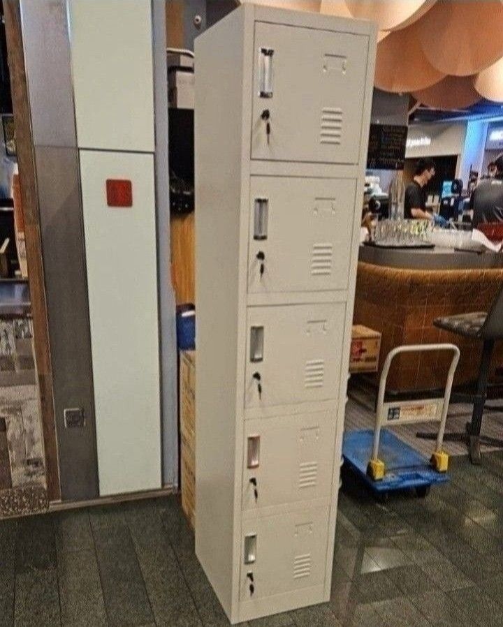 [Free Lock and Key] PROMO Left 20 each - 5 I 6 Door Metal Locker Cabinet [upgrade quality] Metal Locker (Category: Shelves, Cabinets & Racks) located in Singapore. Submitted by furnigenetics (Listing ID 1399688457, Image 1). Description: self collect Penjuru or deliver +$30/trip L38 X D45 X H185cm 1 door cabinet @ $119 per unit 2 door cabinet @ $149 per unit 3 door cabinet @ $159 per unit 4 door cabinet @ $169 per unit 5 door cabinet @ $169 per u