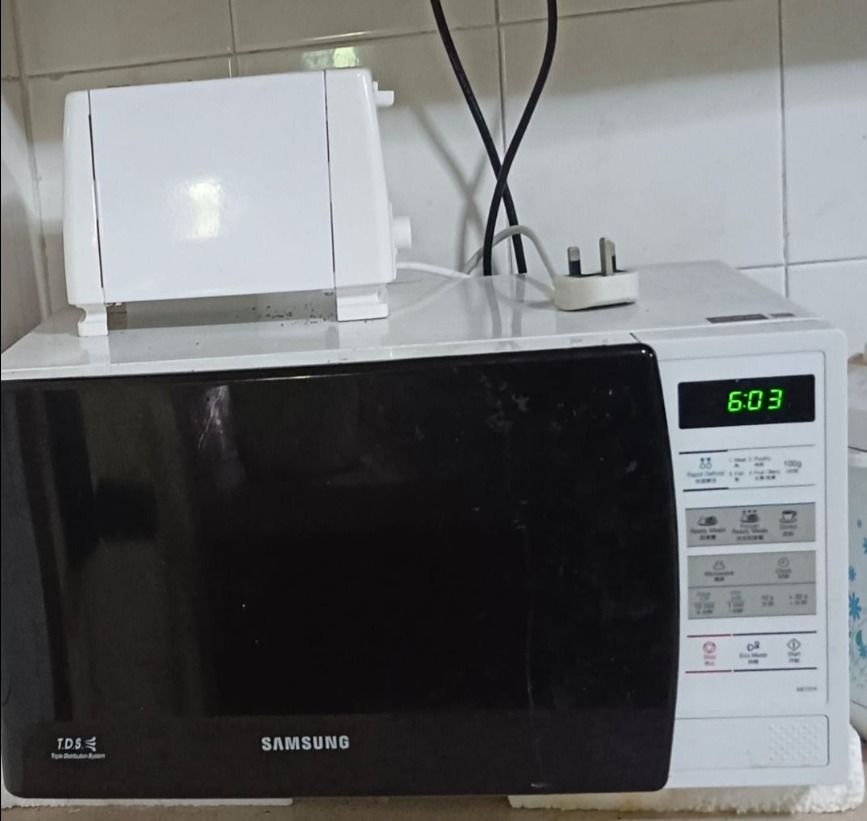 Common Room for Rent at woodlands South (Category: HDB) located in Singapore. Submitted by a_dam.s (Listing ID 1397165466, Image 7). Description: Common Room for rent at Woodlands South. 5 Minutes walk to nearest MRT (WOODLANDS SOUTH) , bus stop and 1 minute walk to vista point , 15 mins walk to woodlands health hospital. Looking for 2 PAX , Individuals are also welcome. (First come first serve) -NEGOTIABLE- (Priority for any) (Any Race Welcome) 