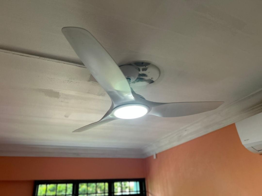 Common Room for Rent at woodlands South (Category: HDB) located in Singapore. Submitted by a_dam.s (Listing ID 1397165466, Image 4). Description: Common Room for rent at Woodlands South. 5 Minutes walk to nearest MRT (WOODLANDS SOUTH) , bus stop and 1 minute walk to vista point , 15 mins walk to woodlands health hospital. Looking for 2 PAX , Individuals are also welcome. (First come first serve) -NEGOTIABLE- (Priority for any) (Any Race Welcome) 