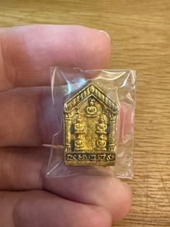 Lp Maha Sila - Phra Phutta Chao Ha Pra Ong - 5 Buddha (Rare)