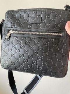 Gucci Black Leather Messenger Bag