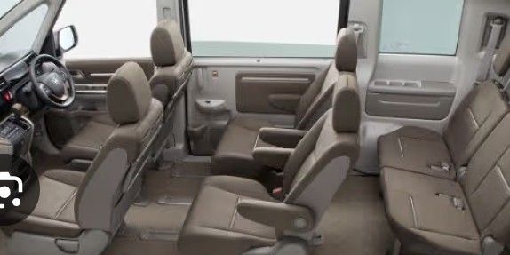 Honda Stepwagon Spada Auto (Category: Used Cars) located in Singapore. Submitted by lexus_only (Listing ID 1407348911, Image 4). Description: Letting this go to fund my expending business venture. comes with brown leather seats. Juts change front tires in Nov..