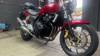 Yoshimura x  Honda CB400 Super Four Revo