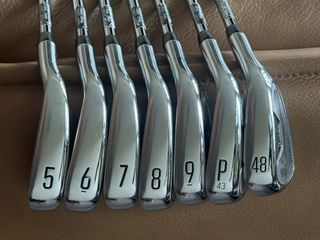 Titleist T200 Irons (7 pieces)