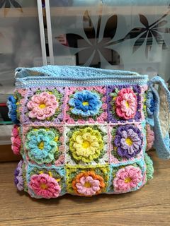 New drop: Crochet bag in 3D colorful flower design (shoulder or cross body)