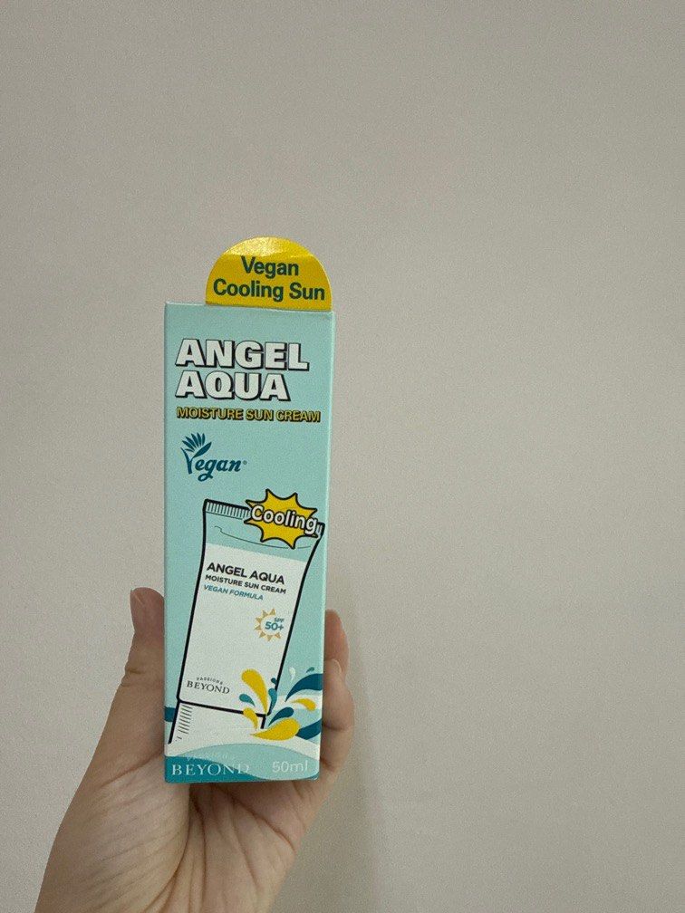 ANGEL AQUA MOISTURE SUNSCREEN (Category: Face Care) located in Singapore. Submitted by iwbetaitai (Listing ID 1408179002, Image 1). Description: Brand new w box ! .
