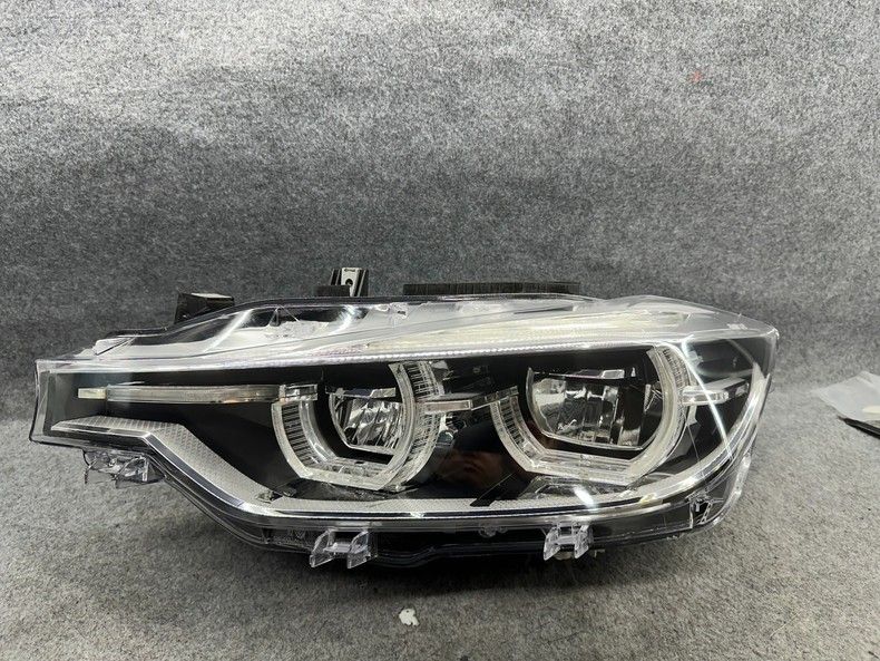 BMW Headlight module Head lamp（L R）Front Lamp Ballast Original 1 Series-F20 E81 E87 E88 E82 F52 116i 118i 120i 125i M135i M140i 2 Series-F22 F46 3 Series-F34 E46 E90 E91 E92 E93 F30 F80 F31 F35 G20 G28 GT GT320i GT328i GT330i GT335i E93 325i 330i 335i (Category: Exterior Lighting) located in Singapore. Submitted by mbgzct (Listing ID 1359920523, Image 5). Description: * genuine OEM used parts * due TOT and large variety of model series auto parts