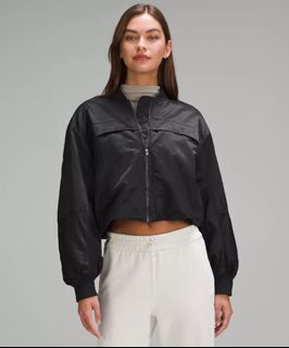 BNWT Lululemon Insulated Ruched Bomber Jacket 4