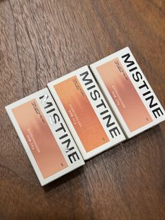 Mistine Thai Latte Lip Cream Glaze