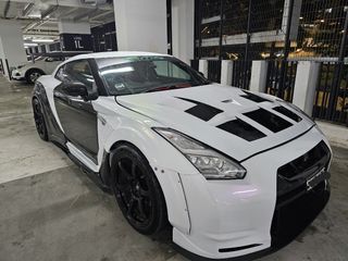Nissan GTR 3.8 High Black Edition (A)