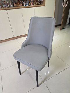 Leather dinning chair