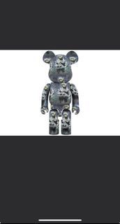 Riot Cop Bearbrick 1000%