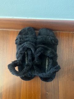 Black slippers