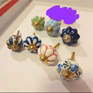 Vintage handpainted cupboard / wardrobe knobs from Hock Siong