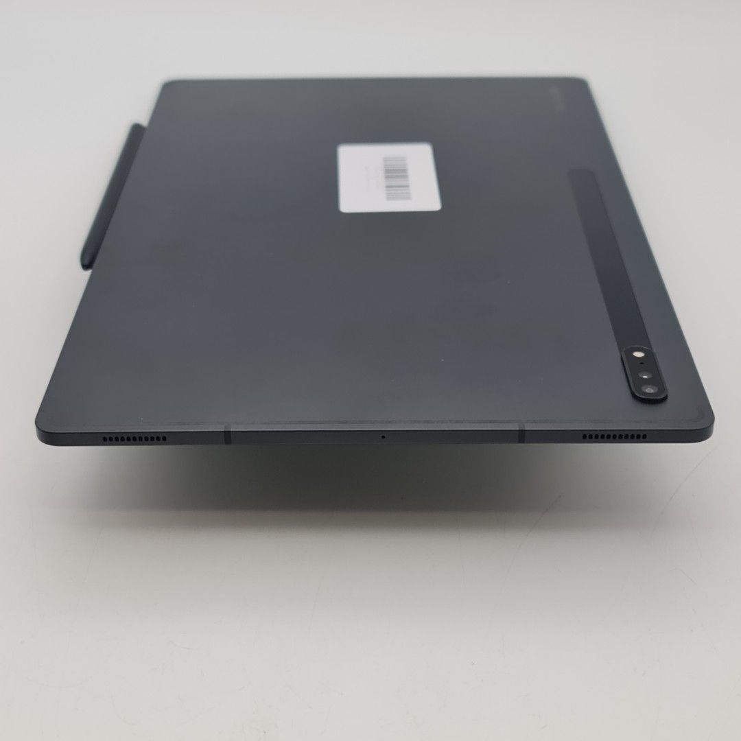 Galaxy Tab S8 Ultra 5G Graphite 256GB (Category: Android) located in Singapore. Submitted by carousellmobile (Listing ID 1376134934, Image 3). Description: .