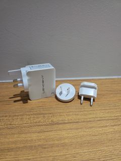 LENCENT 4-Port USB Universal Charger