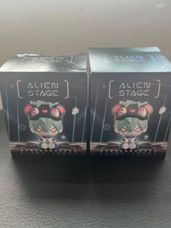 Alien Stage Blind Box Figure