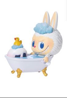 THE MONSTERS Bubble Bath Figure