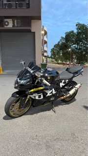 SUZUKI GSX-R 1000 K9