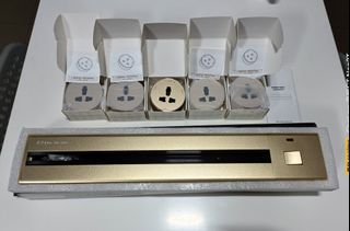 T&J Wall Power Track Socket - Gold