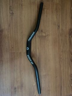 weapon riser bar