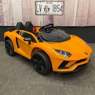 SG INSTOCK‼️ 🔰 12V Lamborghini Aventador 🔰                                  Battery operated kids toy car electric ride on
