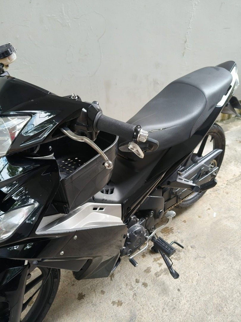 🎉 YAMAHA SPARK 135 AUG 2035🎉 Buy a Bike & Get a FREE 20'' Luggage Worth $280! 🎁🏍️ (Category: Class 2B) located in Singapore. Submitted by globalmotorpteltd (Listing ID 1354188948, Image 4). Description: 🎉 NEW YEAR SALE 🎉 🔥 UP TO 10% OFF 🔥 Start the year with BIG SAVINGS! ✨ Limited-time discounts ✨ USED YAMAHA SPARK T135 FOR SALE REG DEC 2006 COE AUG 2035 - WELL MAINTAIN UNIT - STOCK PARTS - LEGAL YOSHIMURA ROUNDCONE EXHAUST - LOW DP AVAIL