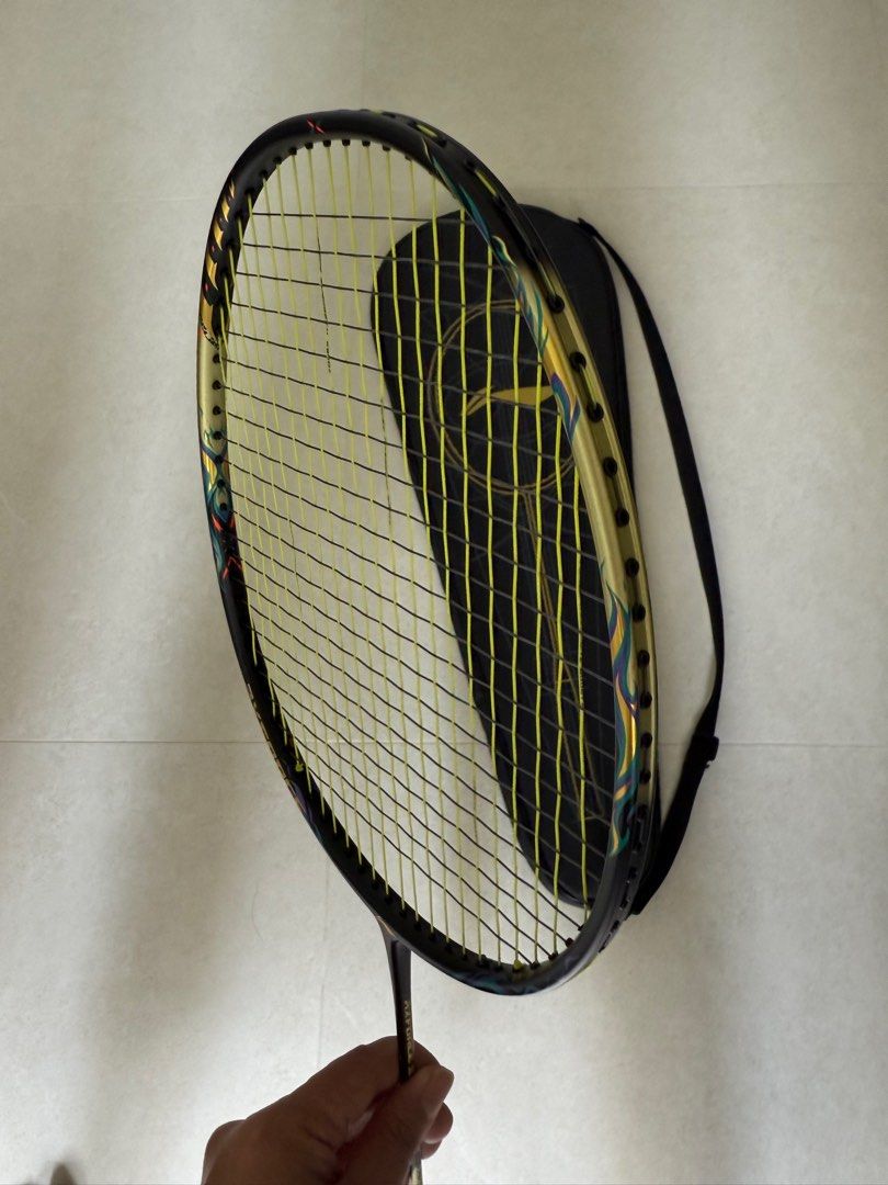 Li-ning Axforce 100 Black Gold 4UG5 (Category: Racket & Ball Sports) located in Singapore. Submitted by xleirbag (Listing ID 1392179266, Image 5). Description: Good like new. Well taken care off. Includes - Strung with Aerobite Boost, 25lbs x 27lbs - matching original racket bag No trading, nego possible but no low ballers please.