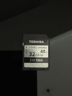 Toshiba Exceria 32GB SD Card