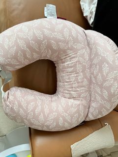 My Brest Friend Nursing Pillow - Feather Print