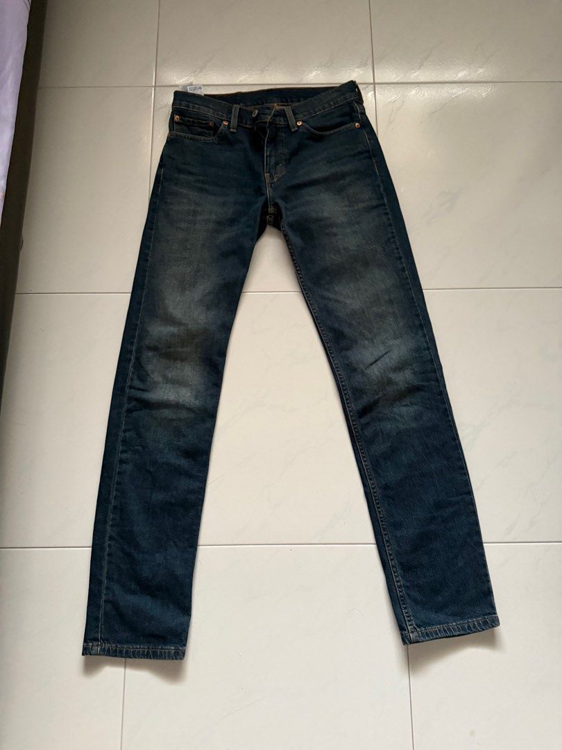 LEVI JEANS (511") (Category: Jeans) located in Singapore. Submitted by iwbetaitai (Listing ID 1415040160, Image 2). Description: 511" W 32 L 32 Slim.