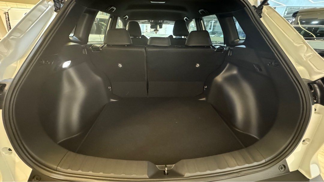Toyota Corolla Cross 1.8A (Category: Parallel Imports) located in Singapore. Submitted by autozenbykenz (Listing ID 1414928783, Image 8). Description: Key Features & Specs: Powertrain: 1.8L Petrol Engine + Electric Motor with E-CVT Transmission. Power: Around 138 horsepower. Efficiency: Excellent fuel economy 26.2 km/L Technology: Toyota Safety Sense (Pre-Collision, Lane Departure Alert, etc.), 8-inch Multimedia System, Apple CarPlay/Android Auto