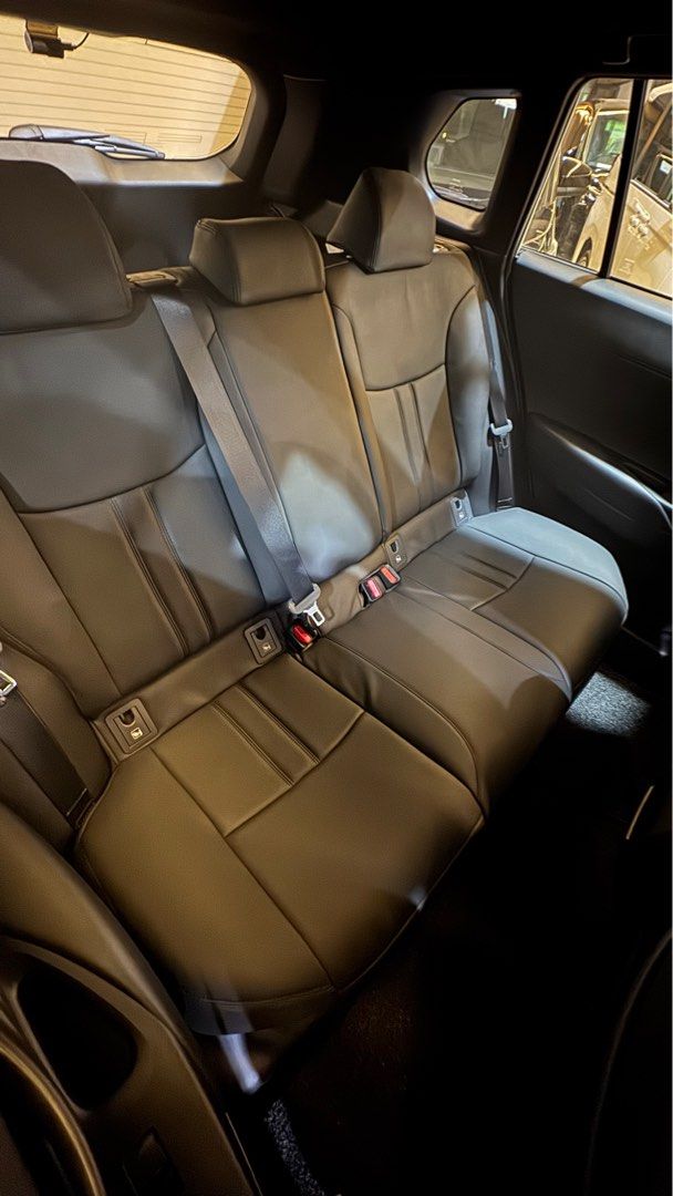 Toyota Corolla Cross 1.8A (Category: Parallel Imports) located in Singapore. Submitted by autozenbykenz (Listing ID 1414928783, Image 4). Description: Key Features & Specs: Powertrain: 1.8L Petrol Engine + Electric Motor with E-CVT Transmission. Power: Around 138 horsepower. Efficiency: Excellent fuel economy 26.2 km/L Technology: Toyota Safety Sense (Pre-Collision, Lane Departure Alert, etc.), 8-inch Multimedia System, Apple CarPlay/Android Auto