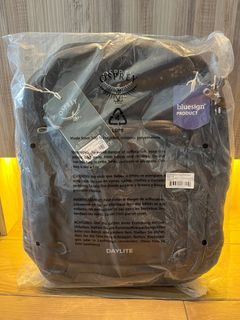 [NEW SEALED] Osprey Daylite 26+6L Expandable Travel Back (Black V2) - most talked about backpack in travel community!!!