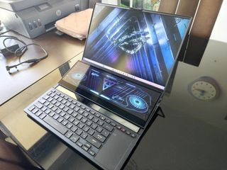 ASUS ROG Zephyrus Duo 16 (2023) GX650 - RTX 4090 gaming laptop