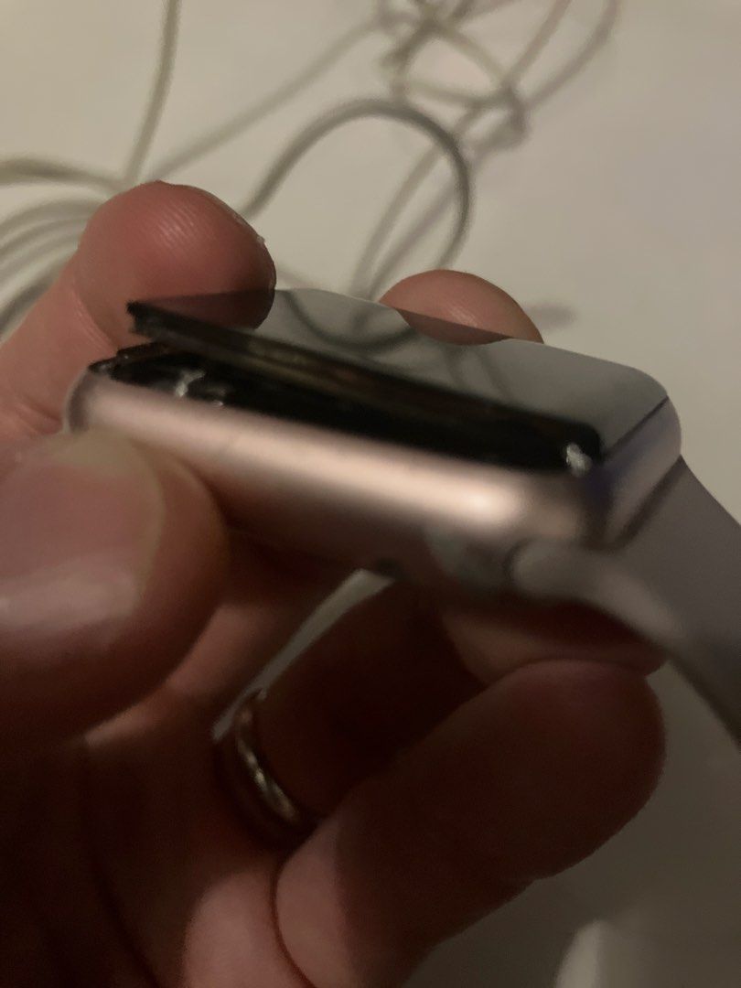 BROKEN SCREEN Apple Watch 1st Generation - 38mm - Pink (Category: Wearables & Smart Watches) located in Singapore. Submitted by hillllllll (Listing ID 1422331716, Image 2). Description: - Apple Watch 1st Generation (Pink) - Includes charging cable - In full working condition except for the broken screen - Can also use for spare parts - Sold as is - Meetup in Amber Road .