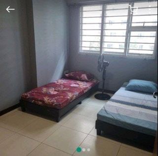 1 common room available for Sharing or couples