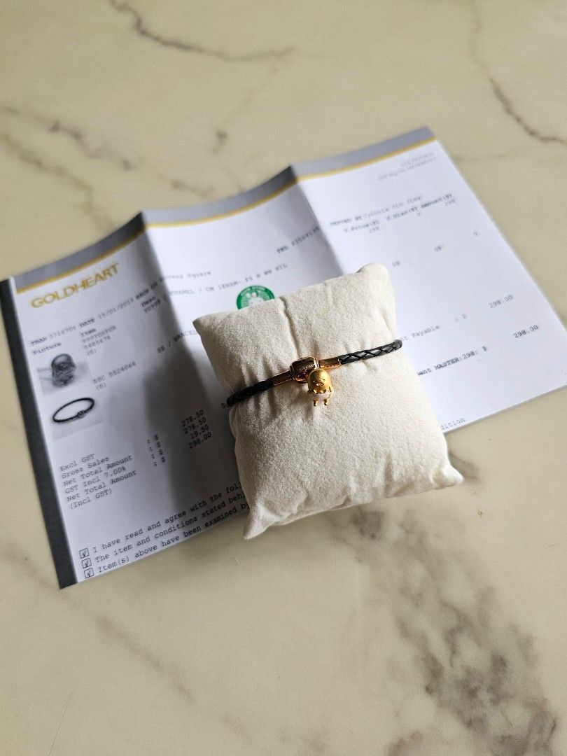 999 goldheart charm (Category: Charms) located in Singapore. Submitted by pompom2021 (Listing ID 1425915526, Image 1). Description: 999 24k goldheart gudetama charm. Goldheart retailing @ $298 in 2019 as per receipt. If keen in the goldheart bracelet, am selling it at $9..
