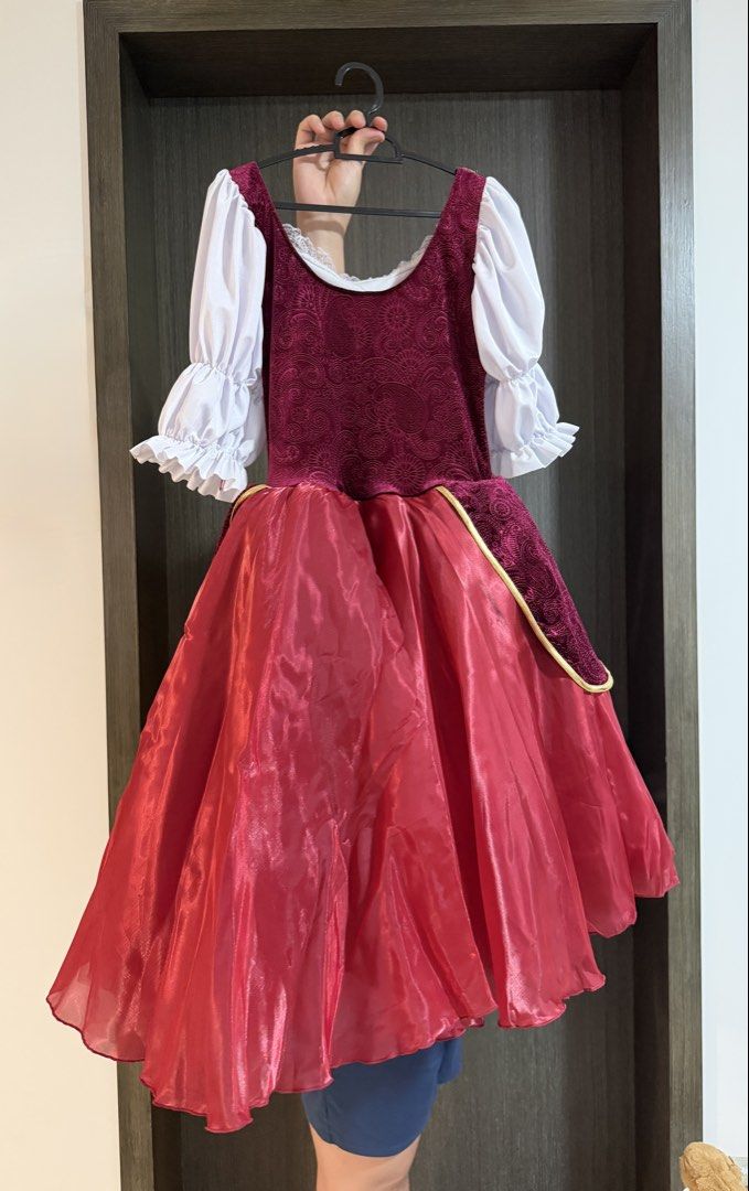 Ballet/Halloween/Cosplay Costume - Neapolitan dress (Category: Everything Else) located in Singapore. Submitted by lisaandprincess (Listing ID 1425979087, Image 2). Description: Swan Lake Neapolitan costume. Used only once. Good as new. I am 5’3” (US 4)..