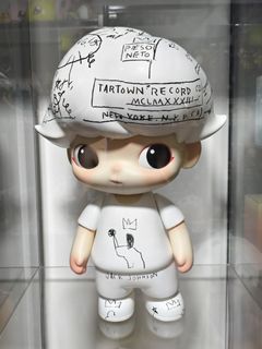 PopMart Dimoo Basquiat Jean Michel Art Toy 1000%