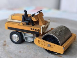 Mini Sakai SV-10 Toy Road Roller Original Prototype with driver