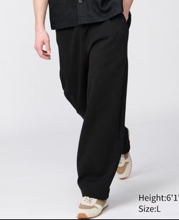 Black Uniqlo Wide Sweatpants