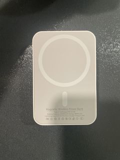 Magnetic Wireless Power Bank