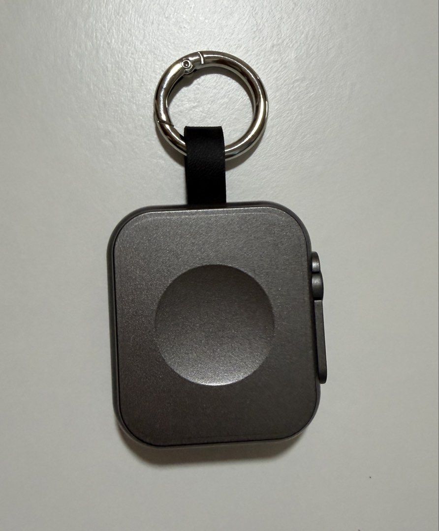 Portable MagSafe charger for Apple Watch (Category: Power Banks & Chargers) located in Singapore. Submitted by engemm (Listing ID 1432008236, Image 1). Description: Mini portable 5W power bank for Apple Watch. .
